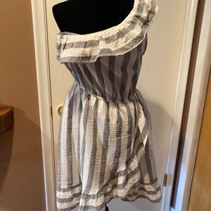 Dress Size M